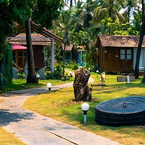 Village Susegat Beach Resort
